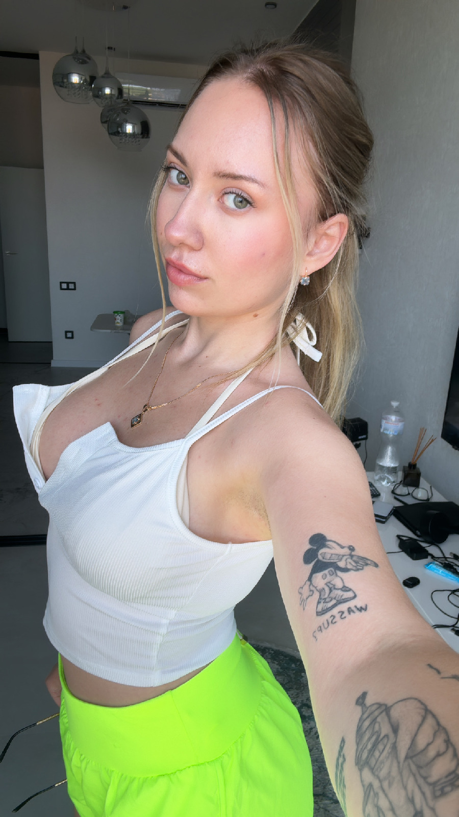 KateV in her underwear in Noida