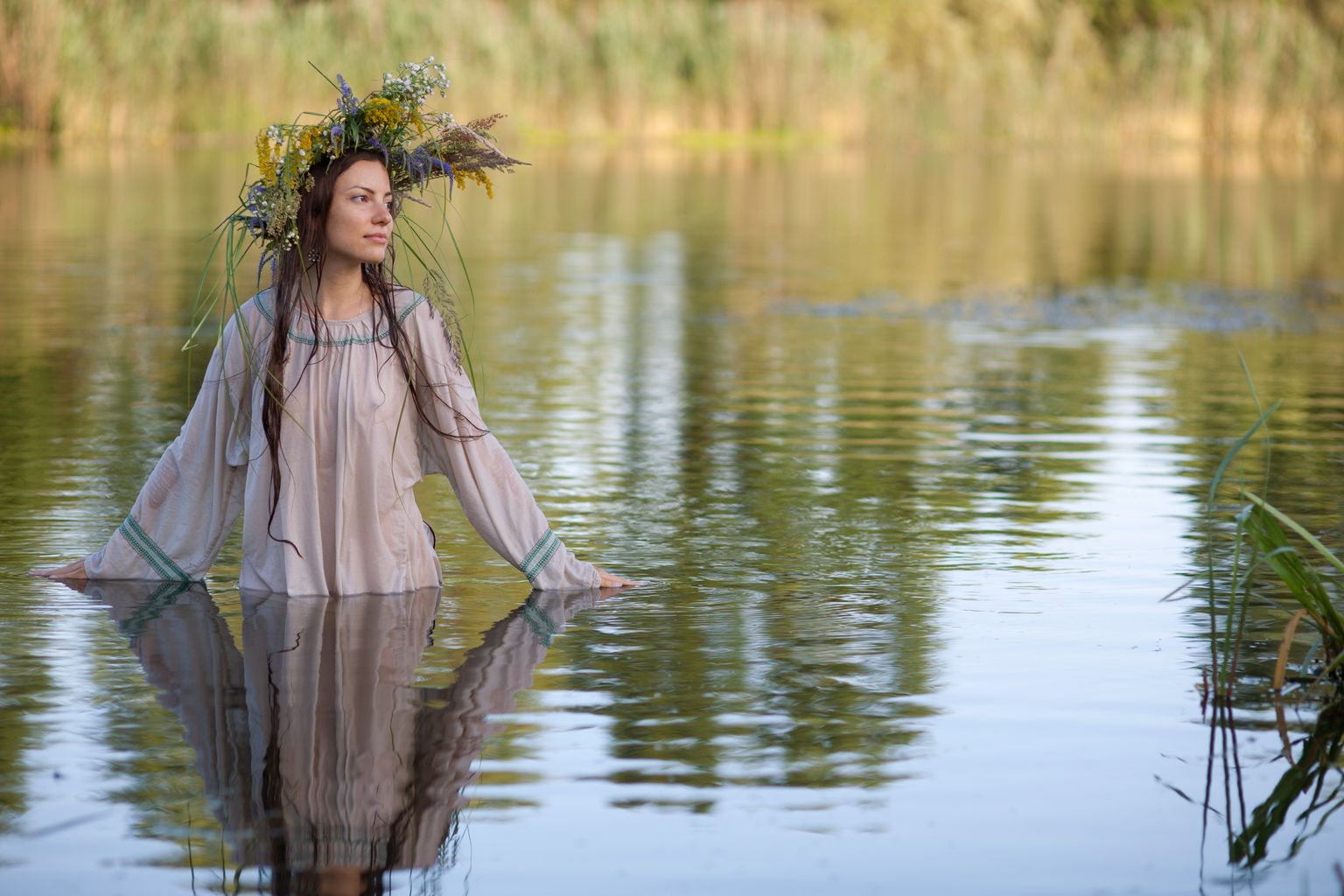 Slavic girls in Noida