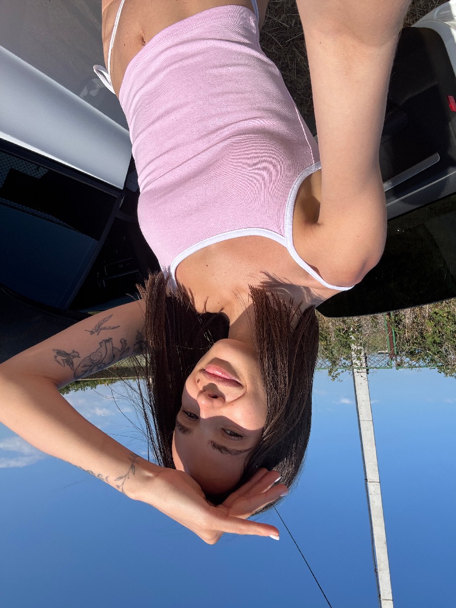 Sexy model Tina in Noida